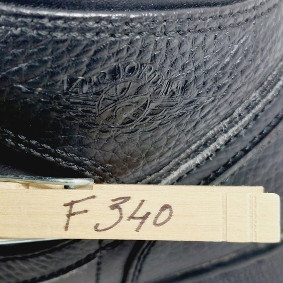 Nike Air Jordan 1 Mid Retro Triple Black Lace Up Leather Athleisure Sneaker F340 - Picture 12 of 12